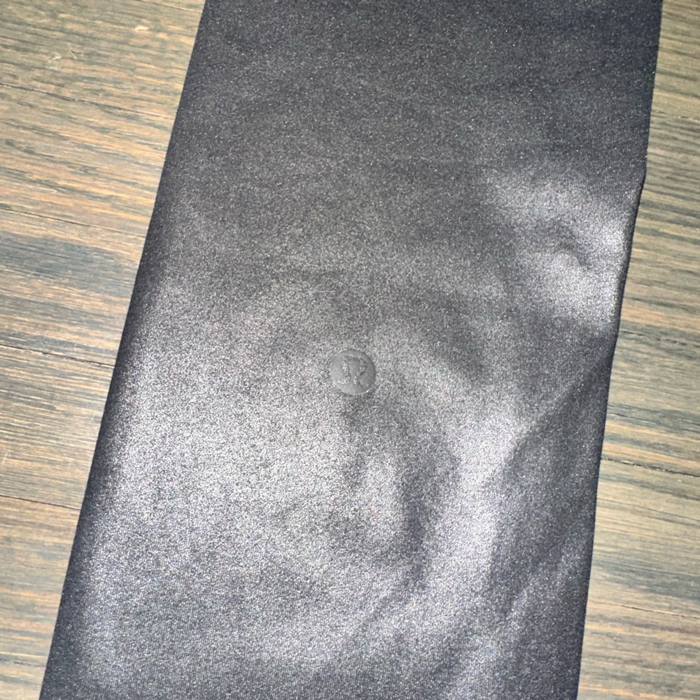 Lululemon ATHLETICA Black Panel Leggings Size 4 - Picture 4 of 4